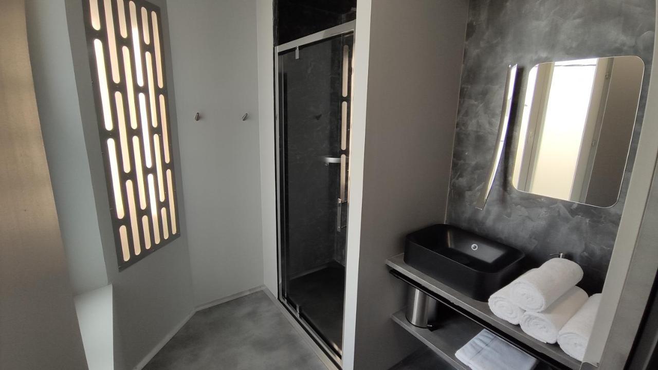 Le Making Of Chambres D'Hotes Insolites Et Familiales Thairé Exterior photo
